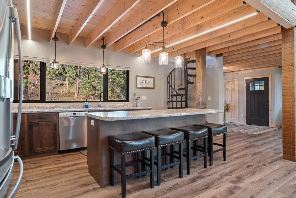 The Haven-Rustic Secluded Cabin Къстър Екстериор снимка
